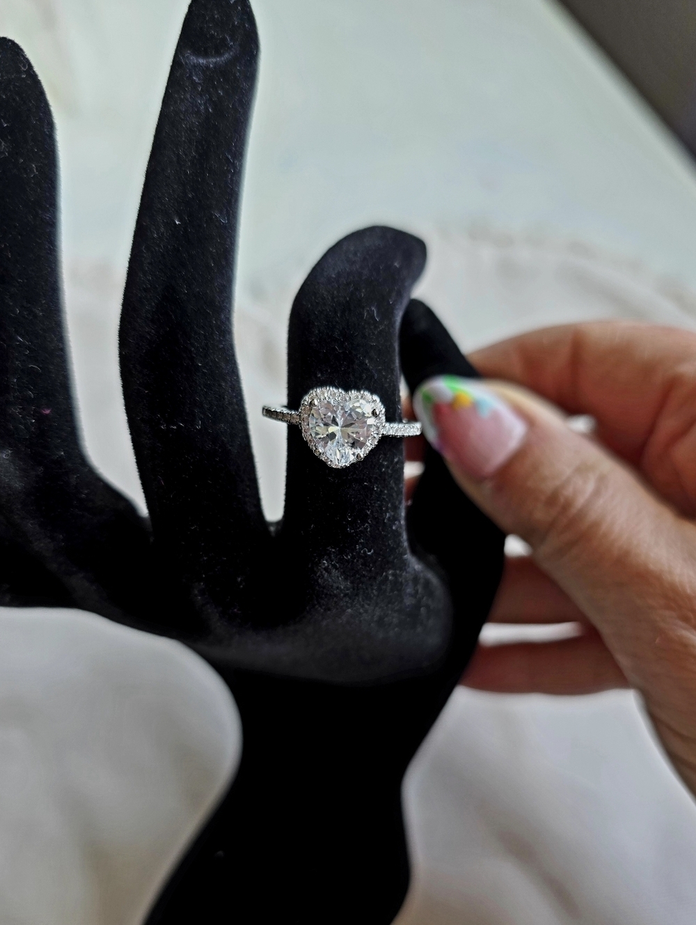 Engagement Ring 2.45 Ct Heart Shape halo Diamond stimulated, sterling silver 925 - Picture 5 of 9